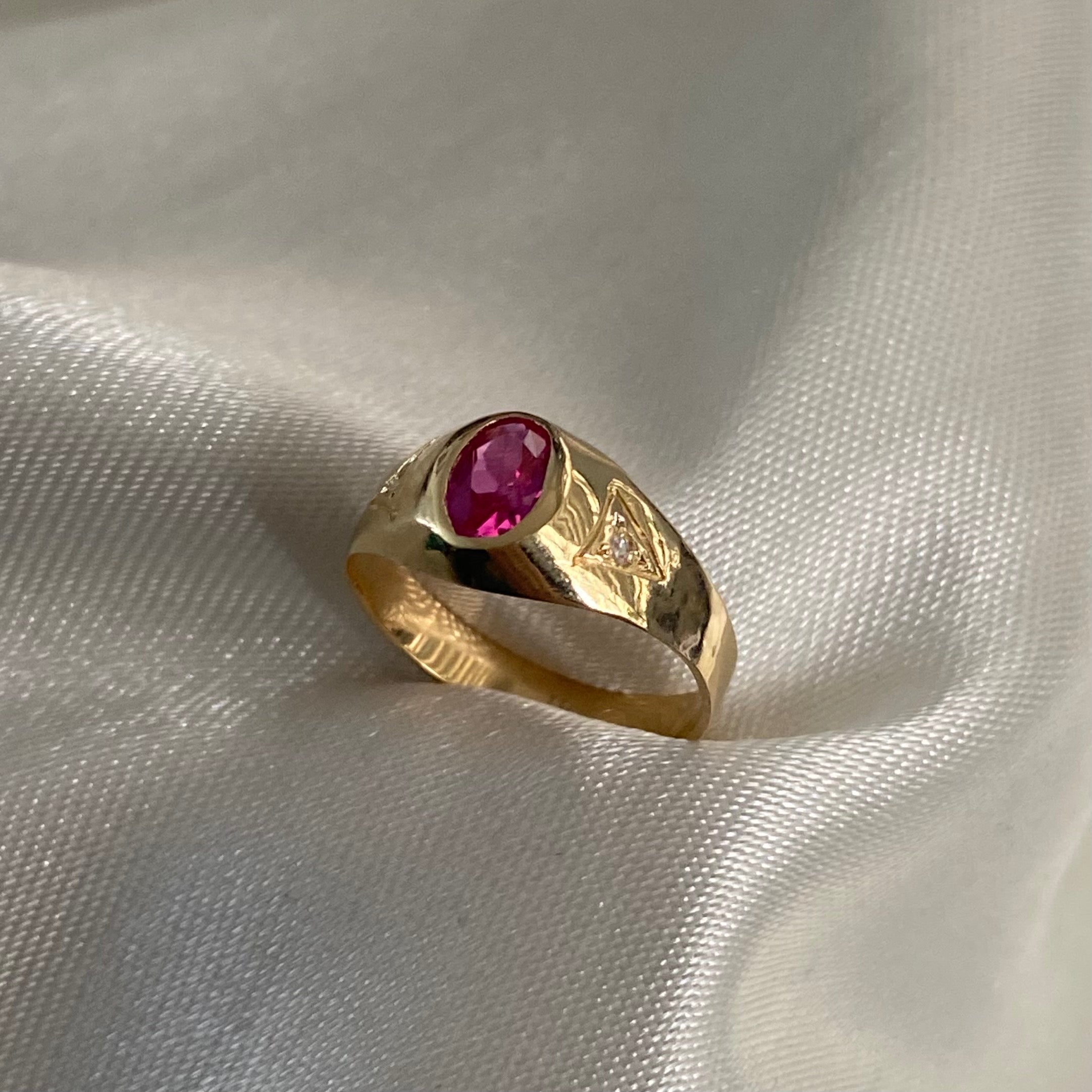 Anillo Peque o 1.7gr T4 3 4 Circon Fucsia Oro Amarillo