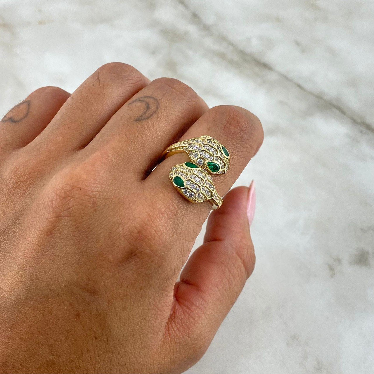 Fabricacion Bajo Pedido Anillo Serpiente Dos Cabezas 8gr / Circones Blancos Verdes Oro Amarillo 18K