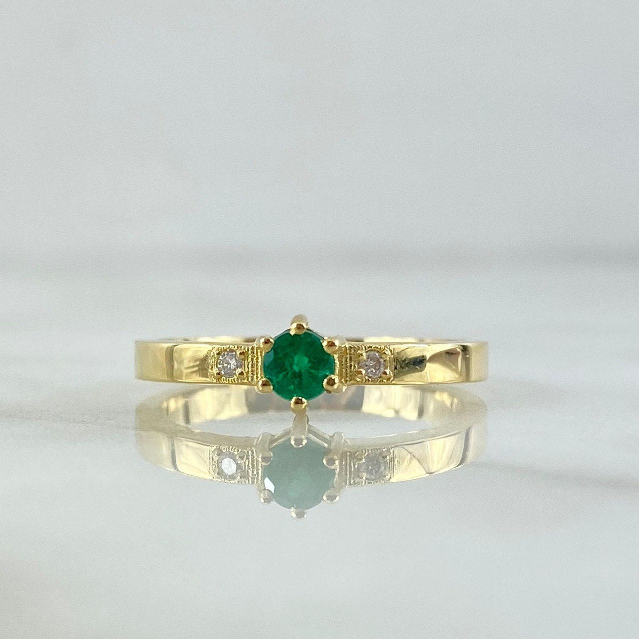 Fabricacion Bajo Pedido Anillo De Dimantes Esmeralda Personaliza 6gr / Oro Amarillo 18K