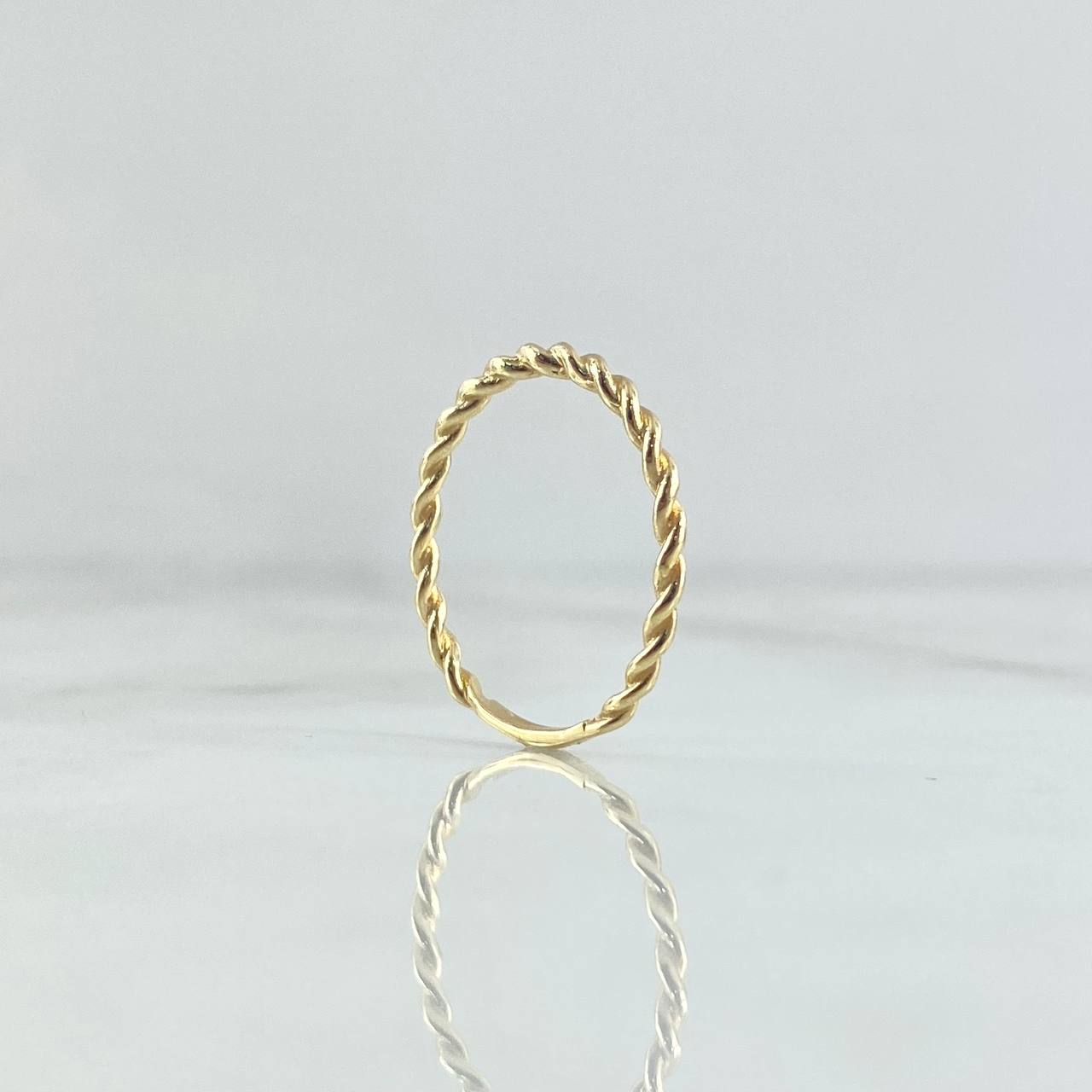 Anillo Trenzado 1.25gr / T7 3/4 / Liso Oro Amarillo 18K ©