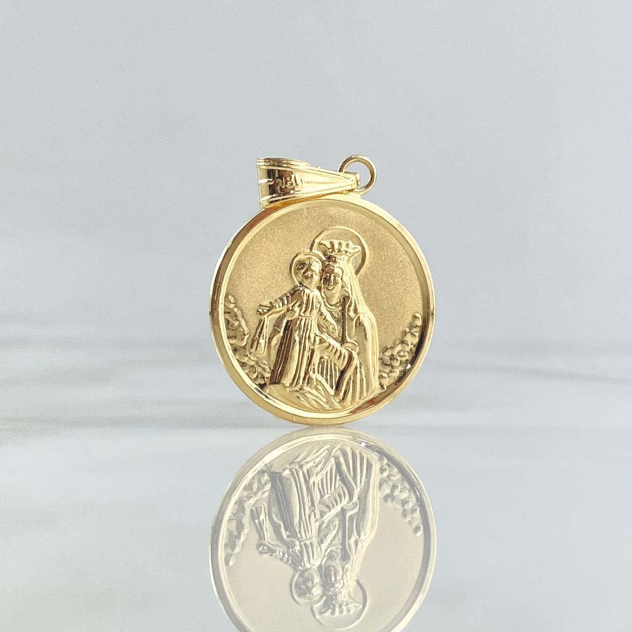 Dije Sagrado Corazón De Jesús - Virgen Del Carmen 3.4gr / 3.9cm / Circulo Mate Troquelado Oro Amarillo 18K