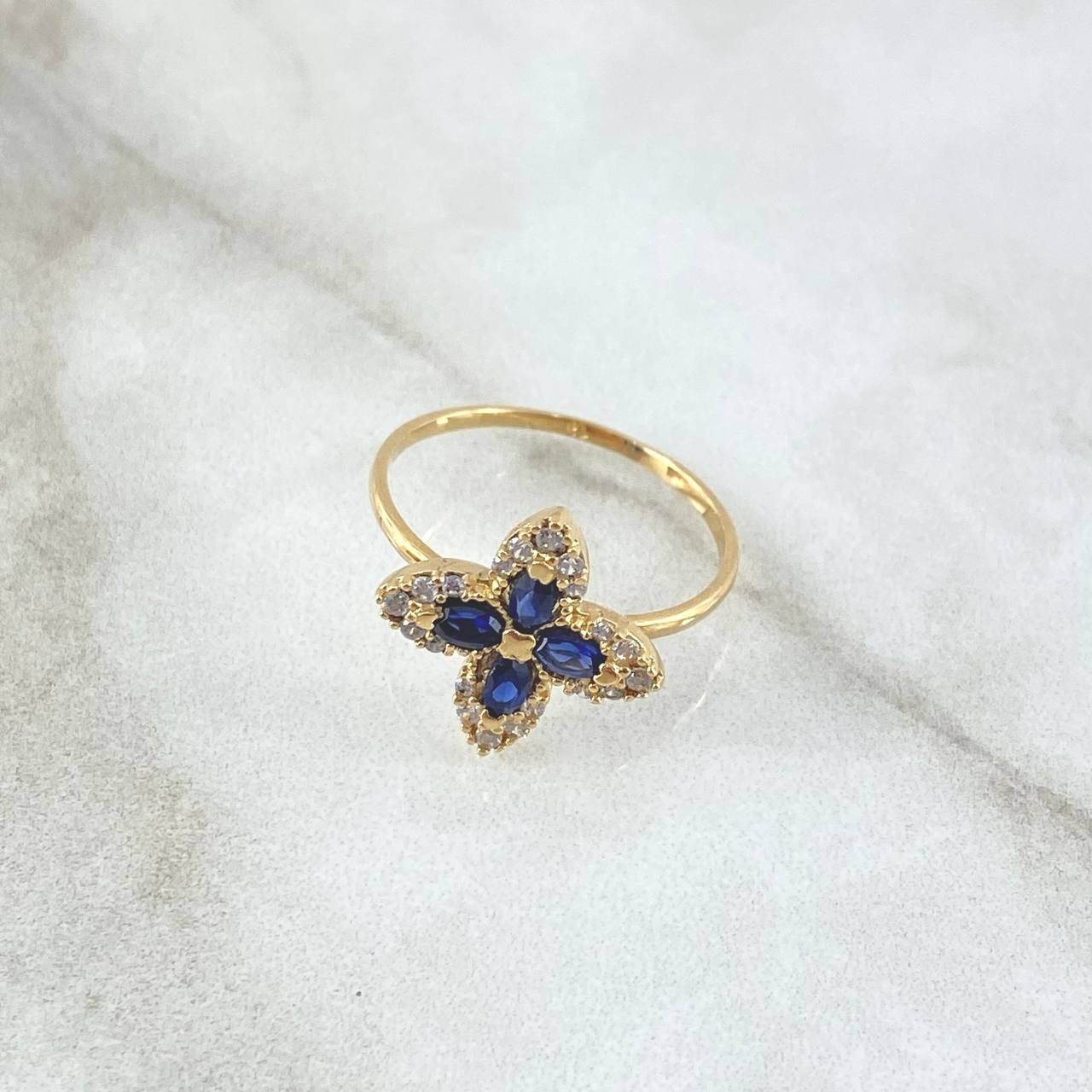 Anillo Flor Cruceta 2.2gr / T7 / Circones Blancos - Azules Oro Amarillo 18K