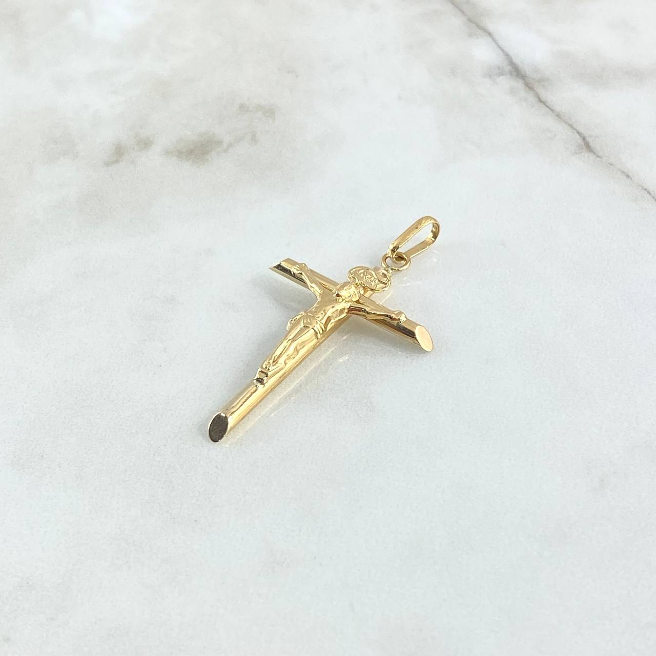 Dije Cruz Cristo Puntas Planas 1.8gr / 5cm / Troquelado Oro Amarillo 18K