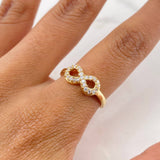 Anillo Infinito 2.2gr / T6 3/4 / Circones Blancos Oro Amarillo 18K $