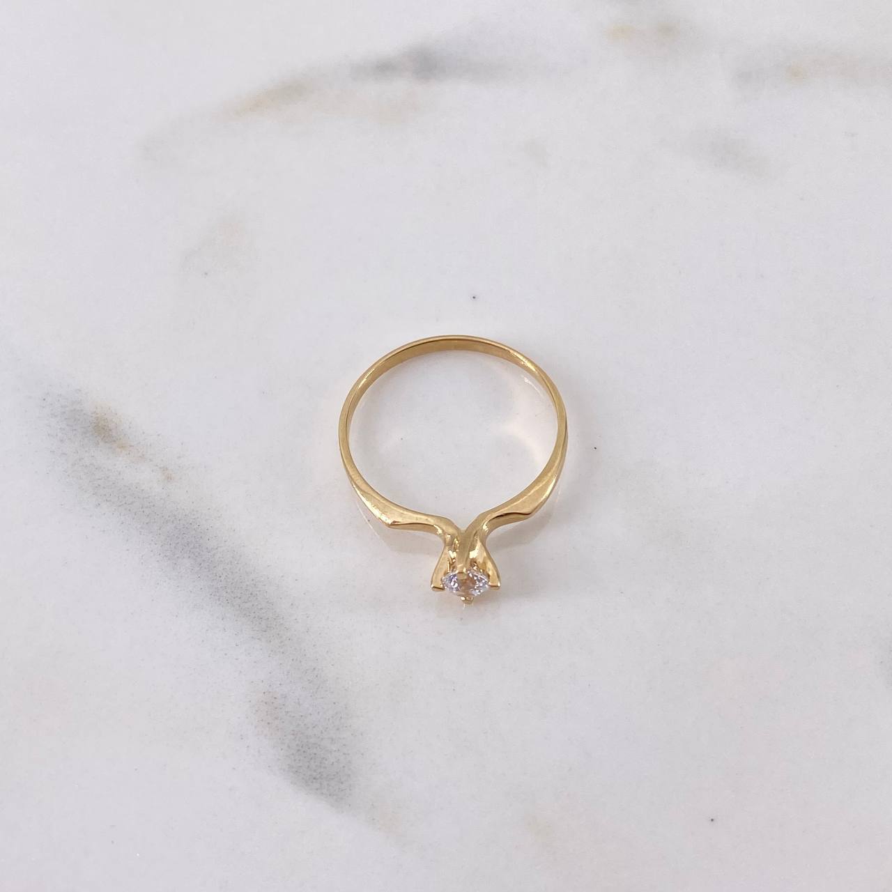 Anillo Solitario 1.55gr / T6 / Circon Blanco Oro Amarillo 18K $