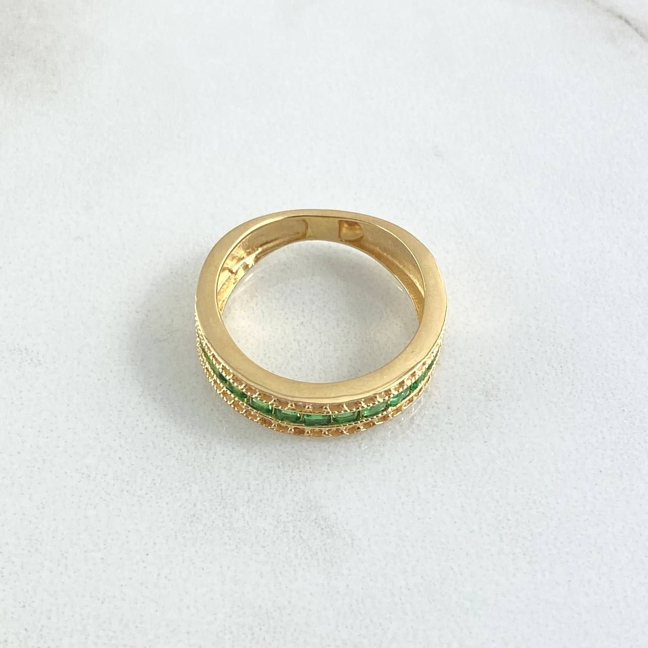 Anillo Argolla Carril Intermedio 4gr / T7 1/2 / Circones Blancos - Verdes Oro Amarillo 18K