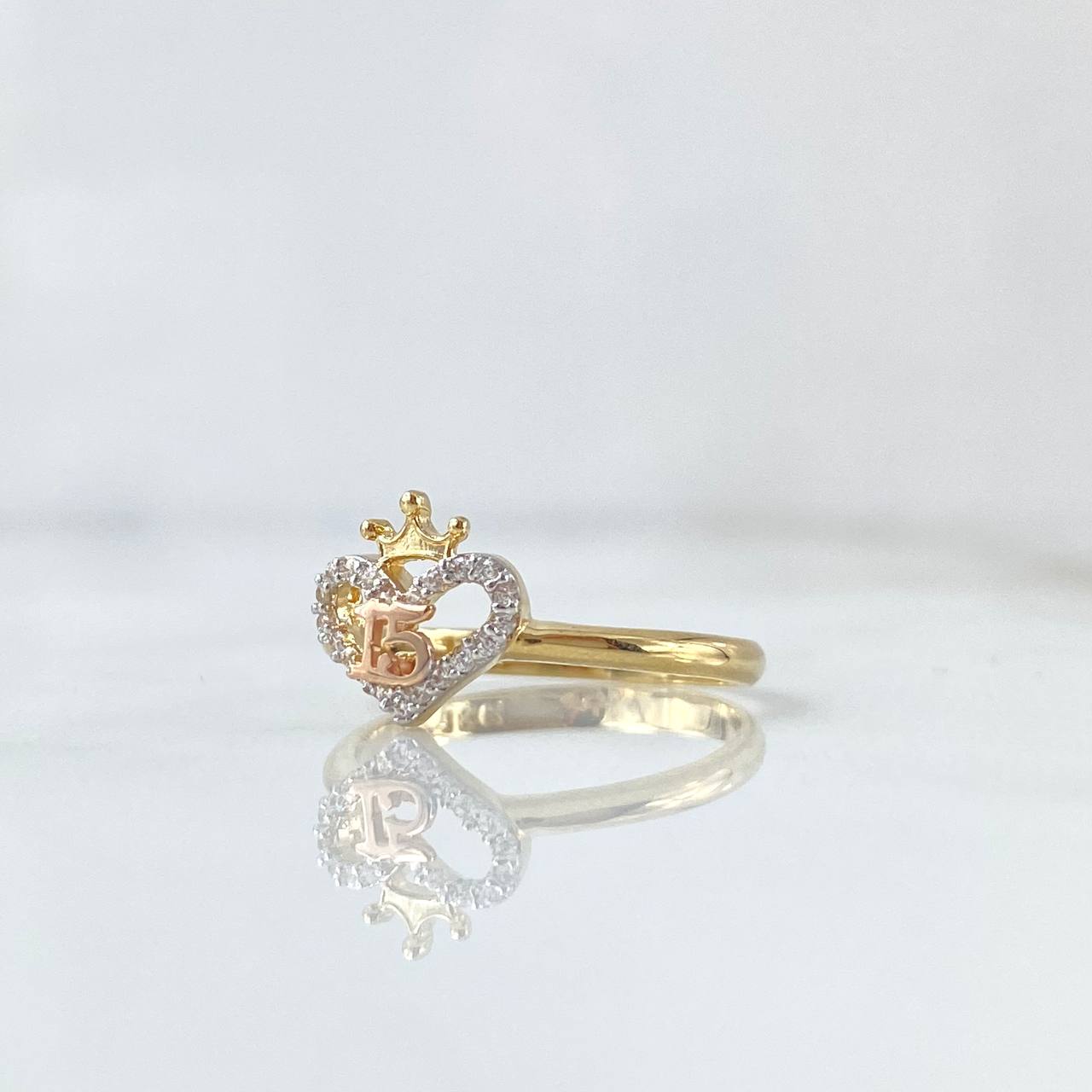 Anillo 15s Corazón Corona 2.25gr / T7 / Circones Blancos Oro Amarillo 18K