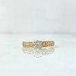 Anillo Solitario Carriles Triangulares 1.8gr / T7 / Circones Blancos Oro Amarillo 18K