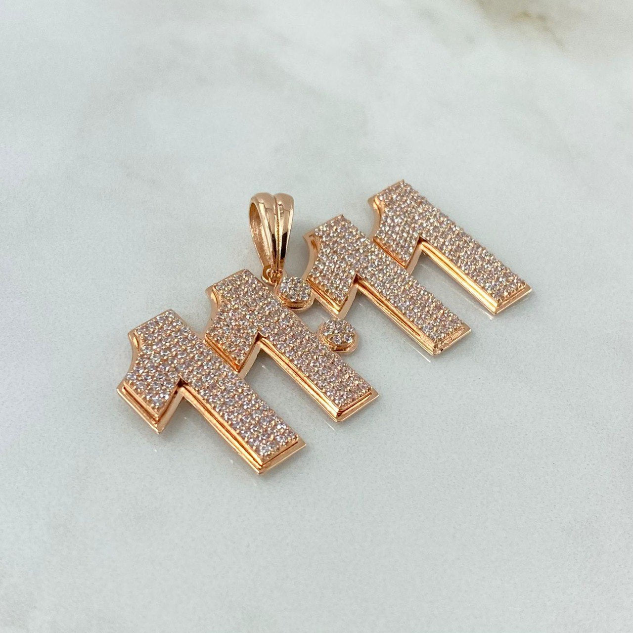 Fabricación Dije Hora Personalizado 16gr / Circones Blancos Oro Rosa 18K