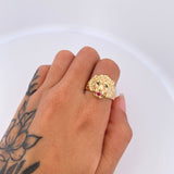 Anillo León 7.25gr / T9 1/4 / Liso - Circones Verdes Y Fucsias Oro Amarillo 18K *