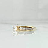 Anillo Solitario Carril Incrustado 2.15gr / T6 3/4 / Circones Blancos Oro Amarillo 18K