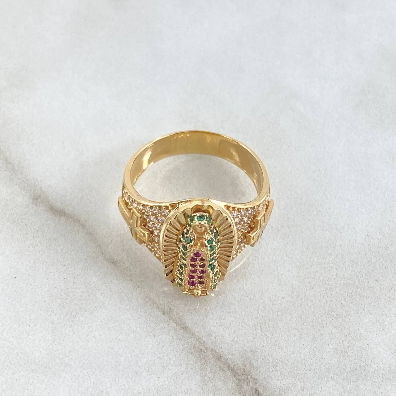 Anillo Virgen Guadalupe Cruces 6.65gr / T7 / Circones Blancos Verdes Y Fucsias Oro Amarillo 18K