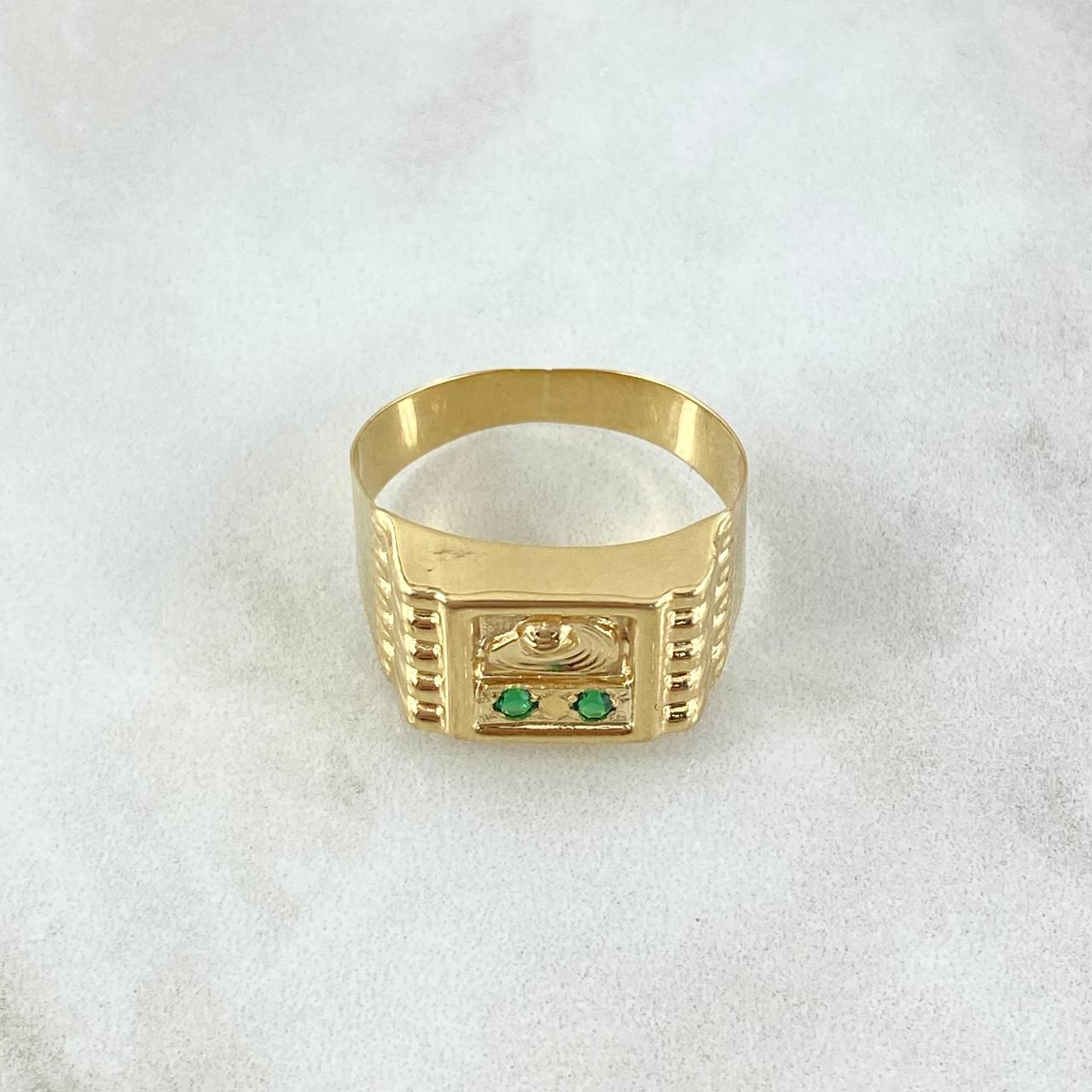 Anillo sombrero Volteado 2.6gr / T8 / Circones Verdes Oro Amarillo 18K