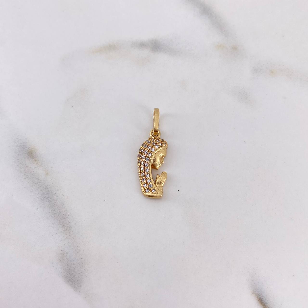 Dije Virgen Maria 1.65gr / 2.3cm / Circones Blancos Oro Amarillo 18K #