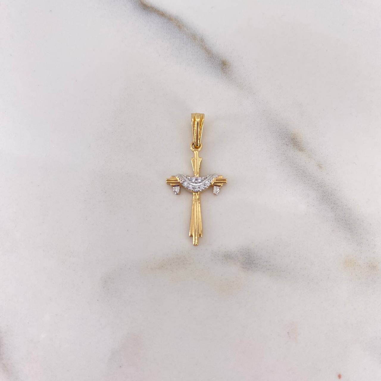 Dije Cruz Tunica 1.1gr / 2.6cm / Circones Blancos Dos Oros Amarillo Blanco 18K #