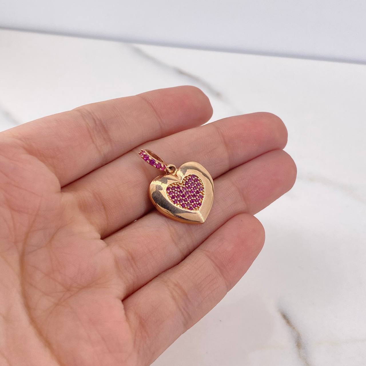 Dije Corazon 2.4gr / 2.6cm / Circones Fucsias Oro Rosa 18K #