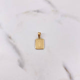 Dije Placa Letra T 0.9gr / 1.9cm / Marco Liso Oro Amarillo 18K #