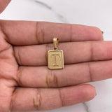 Dije Placa Letra T 0.9gr / 1.9cm / Marco Liso Oro Amarillo 18K #