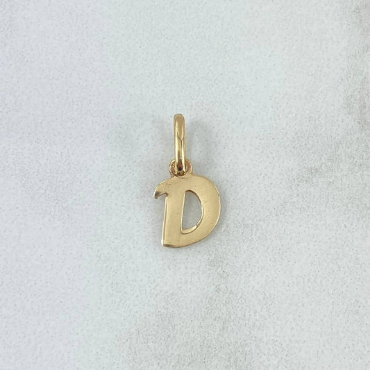 Dije Letra D Cursiva 0.5gr / 1.7cm / Lisa Oro Amarillo 18K