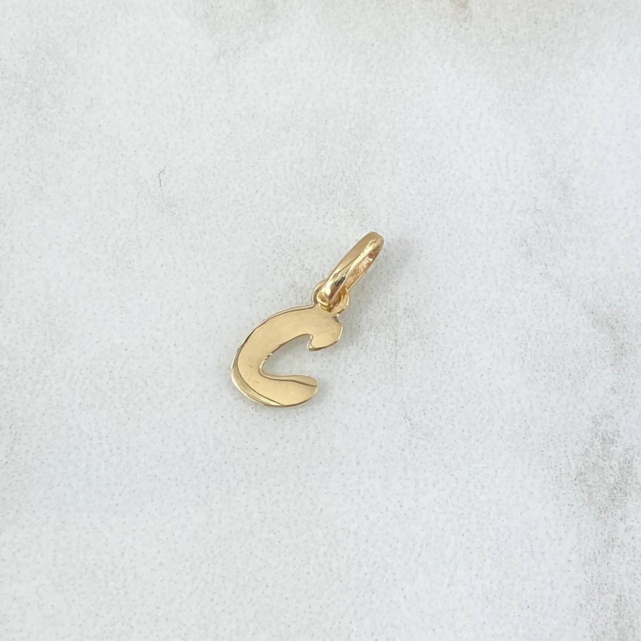 Dije Letra C Cursiva 0.4gr / 1.6cm-Lisa Oro Amarillo 18K