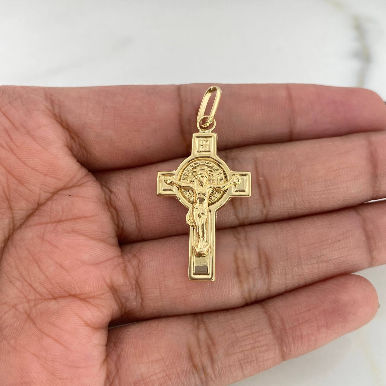 Dije Cruz Cristo 2.05gr / 3.8cm / San Benito Oro Amarillo 18K &