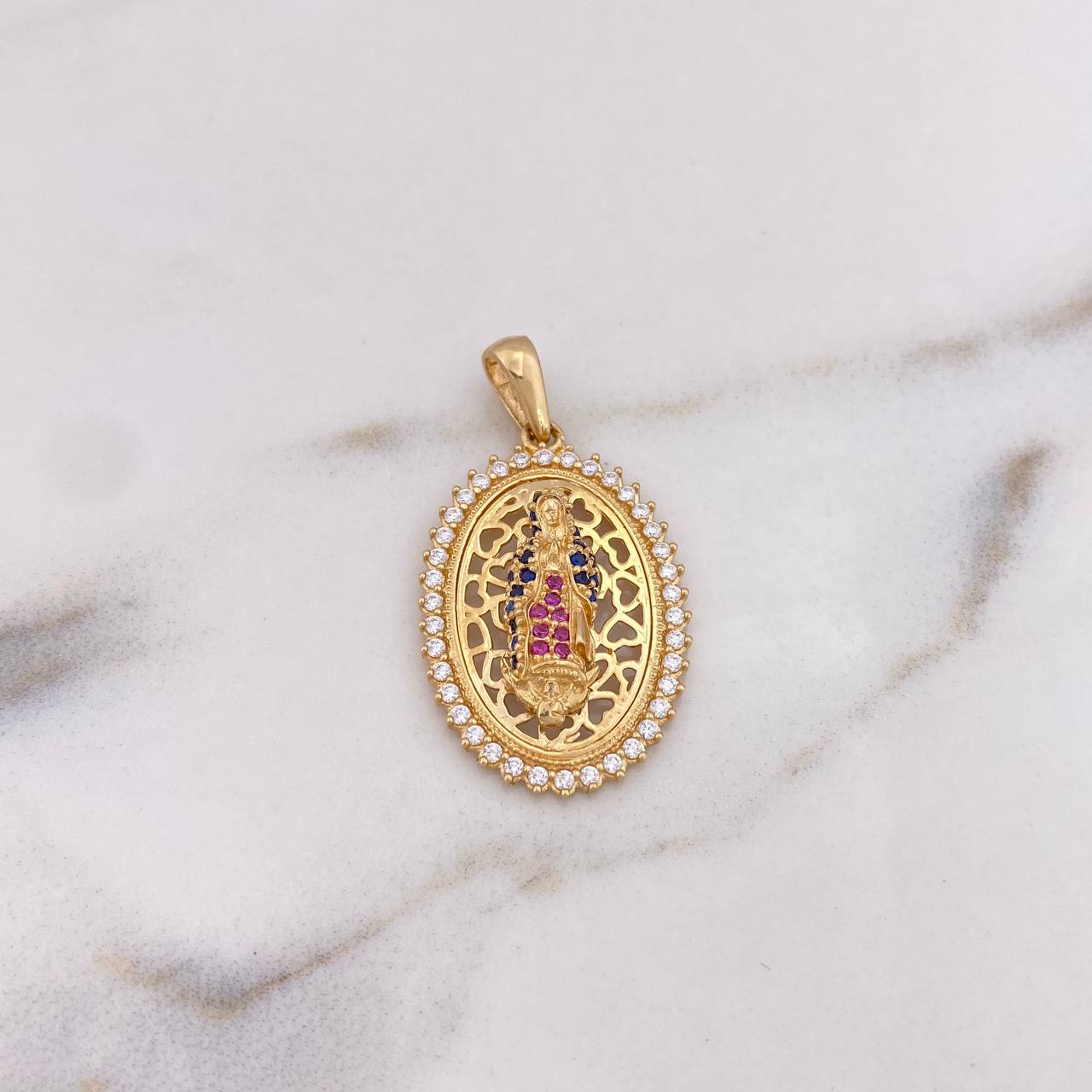 Dije Virgen Guadalupe 4.5gr / 3.3cm / Circones Blancos-Azules-Fucsias Oro Amarillo 18K #