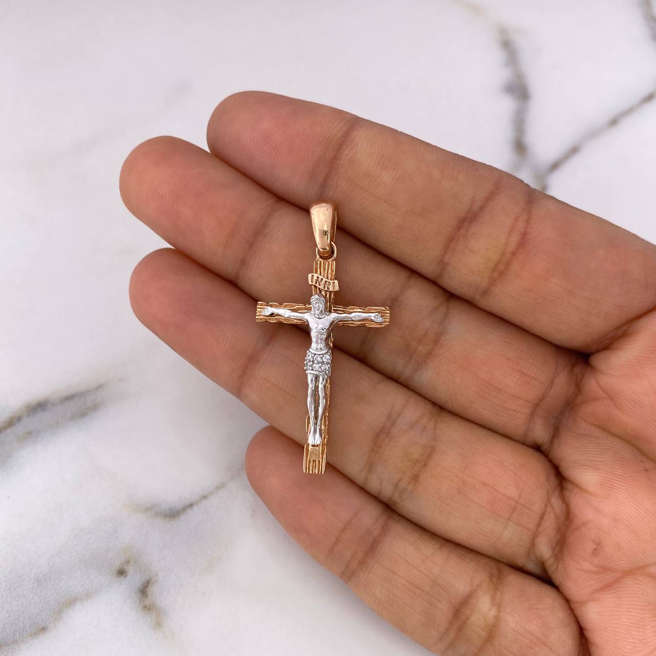 Dije Cruz Cristo 4.65gr / 3.8cm / Circones Blancos Dos Oros Blanco Rosa 18K #