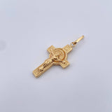 Dije Cruz Cristo San Benito 1.9gr / 3.7cm / Oro Amarillo 18K &