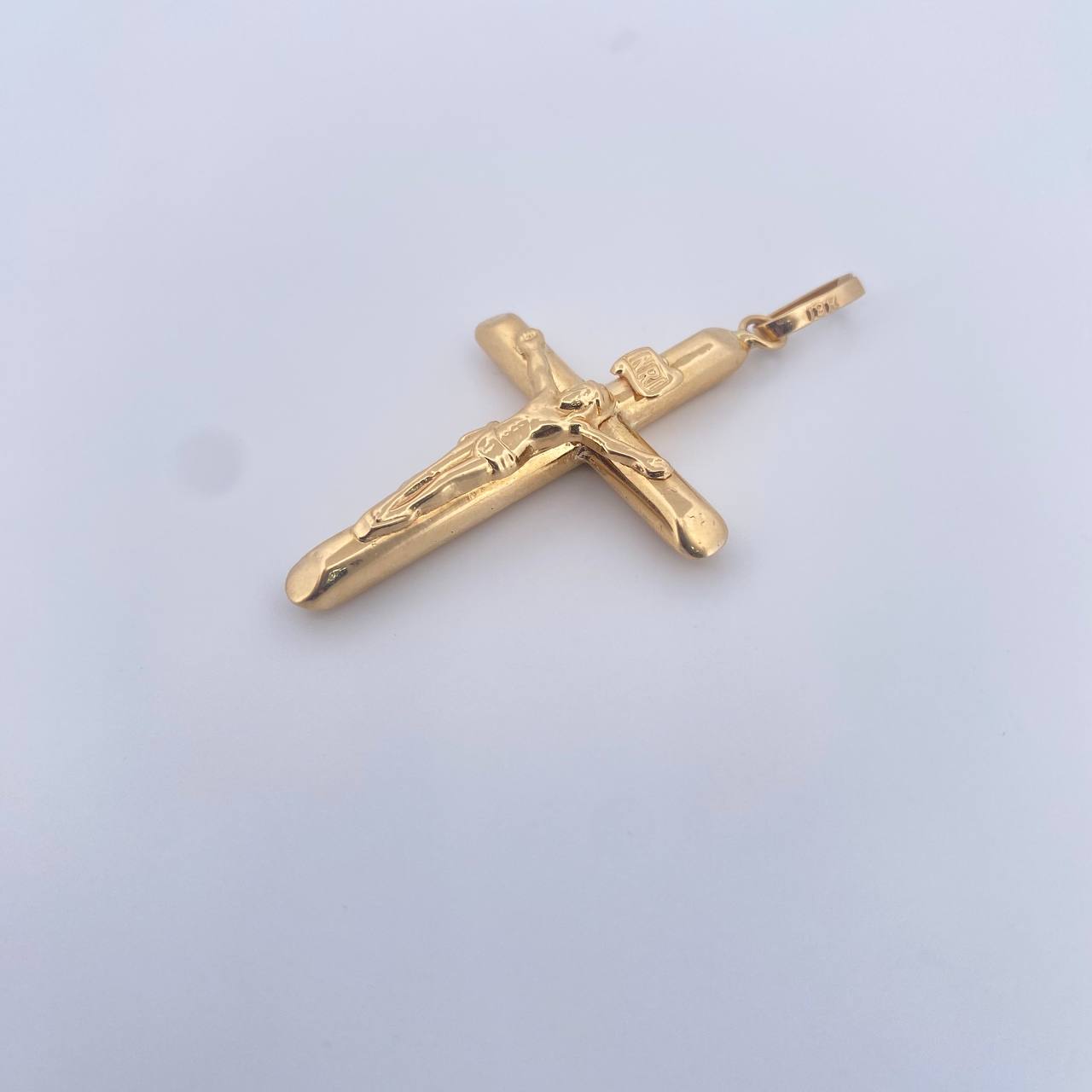 Dije Cruz Cristo 3.7gr / 5cm / Liso Troquelado Oro Amarillo 18K &