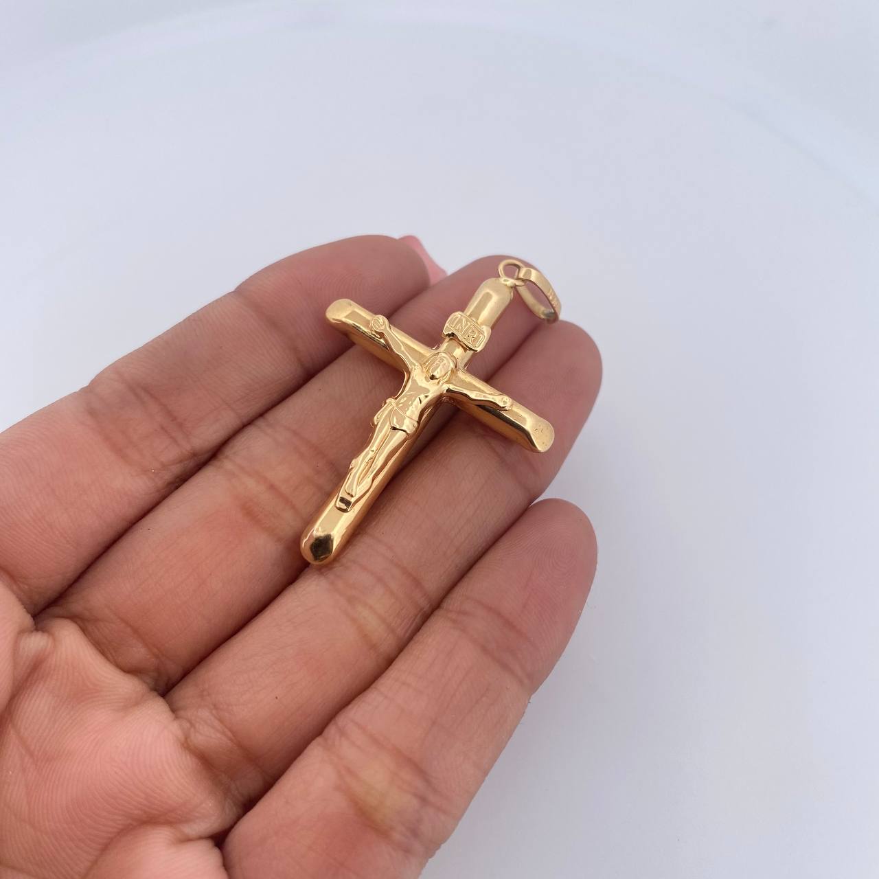 Dije Cruz Cristo 3.7gr / 5cm / Liso Troquelado Oro Amarillo 18K &