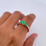 Anillo Solitario Churumbela 2.7gr / T6 1/4 / Esmeralda 1.16 Qts Diamante 12 Pts Dos Oros Amarillo Blanco 18K (Joya) &