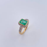 Anillo Solitario Rectangulo 5.05gr / T6 3/4 / Esmeralda 1.81 Qts Diamante 25 Pts Dos Oros Amarillo Blanco 18K (Joya) &