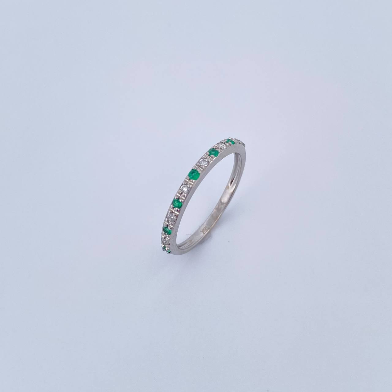 Anillo Churumbela 1.7gr / T6 3/4 / Esmeralda 9 Pts Diamante 10 Pts Oro Blanco 18K (Joya) &