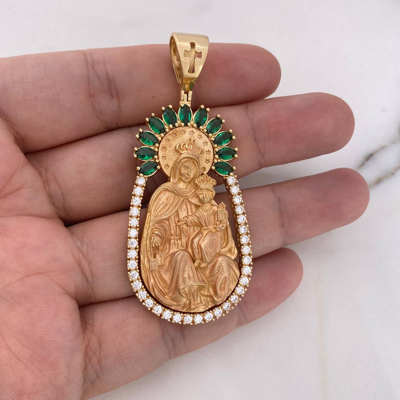 Dije Virgen Del Carmen 27.8gr / 6.7cm / Circones Blancos Verdes Oro Amarillo 18K #