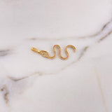 Dije Serpiente  1.7gr / 3.8cm / Circones Negros-Blancos-Fucsias Oro Amarillo 18K #