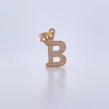 Dije Letra B Corona 1.5gr / 2.4cm / Circones Blancos Oro Amarillo 18K &