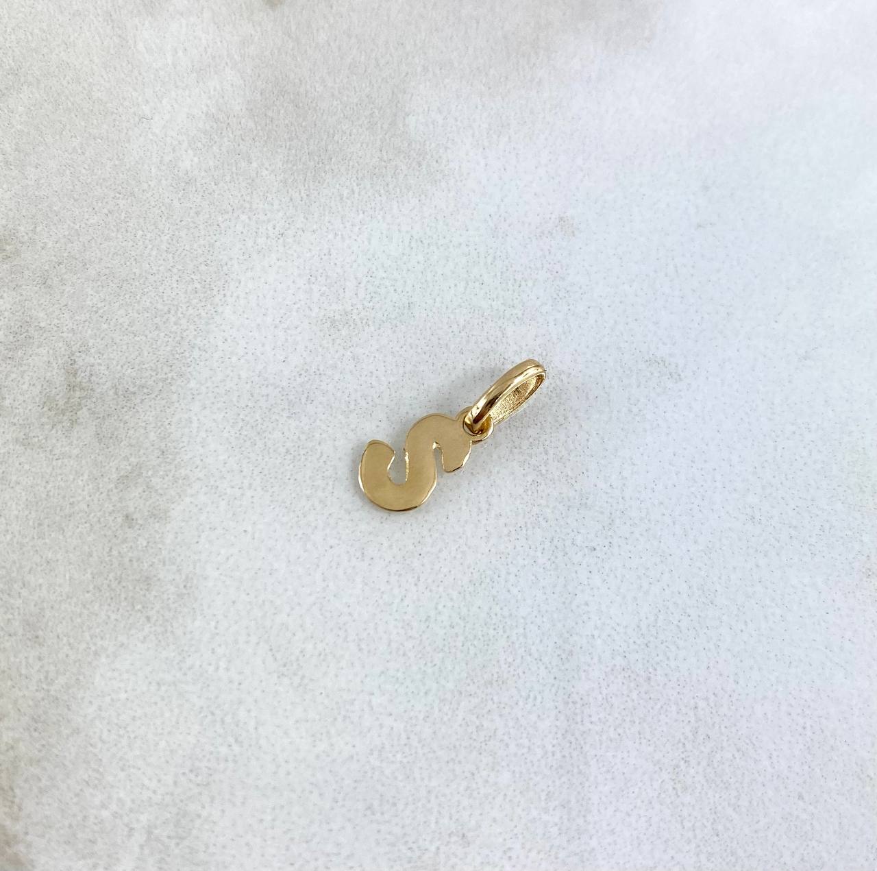 Dije Letra S Cursiva 0.4gr / Lisa Oro Amarillo 18K