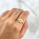 Anillo Sello Herradura 1.7gr / T8 3/4 / Nudo Liso Oro Amarillo 18K ©