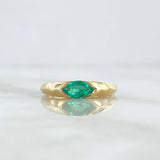 Anillo Solitario Octagonal Incrustado 3.8gr / T6 / Esmeralda 0.51pts Oro Amarillo 18K (Joya) *