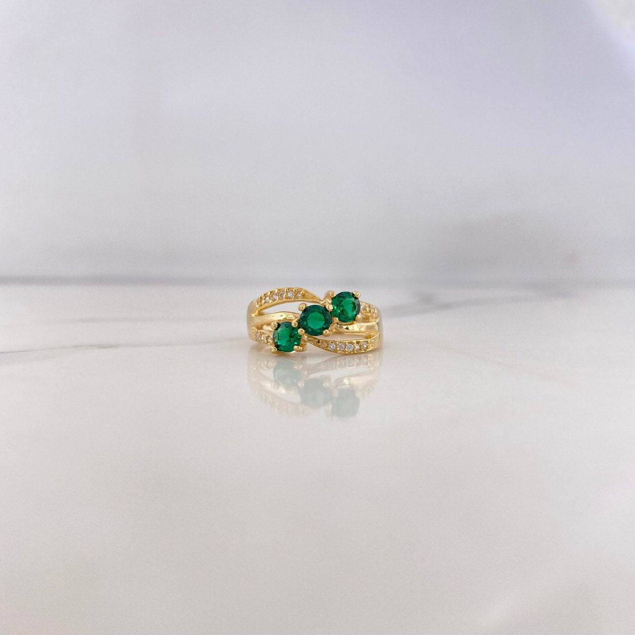 Anillo Banda 3.35gr / T6 1/2 / Circones Blancos Verdes Oro Amarillo 18K #