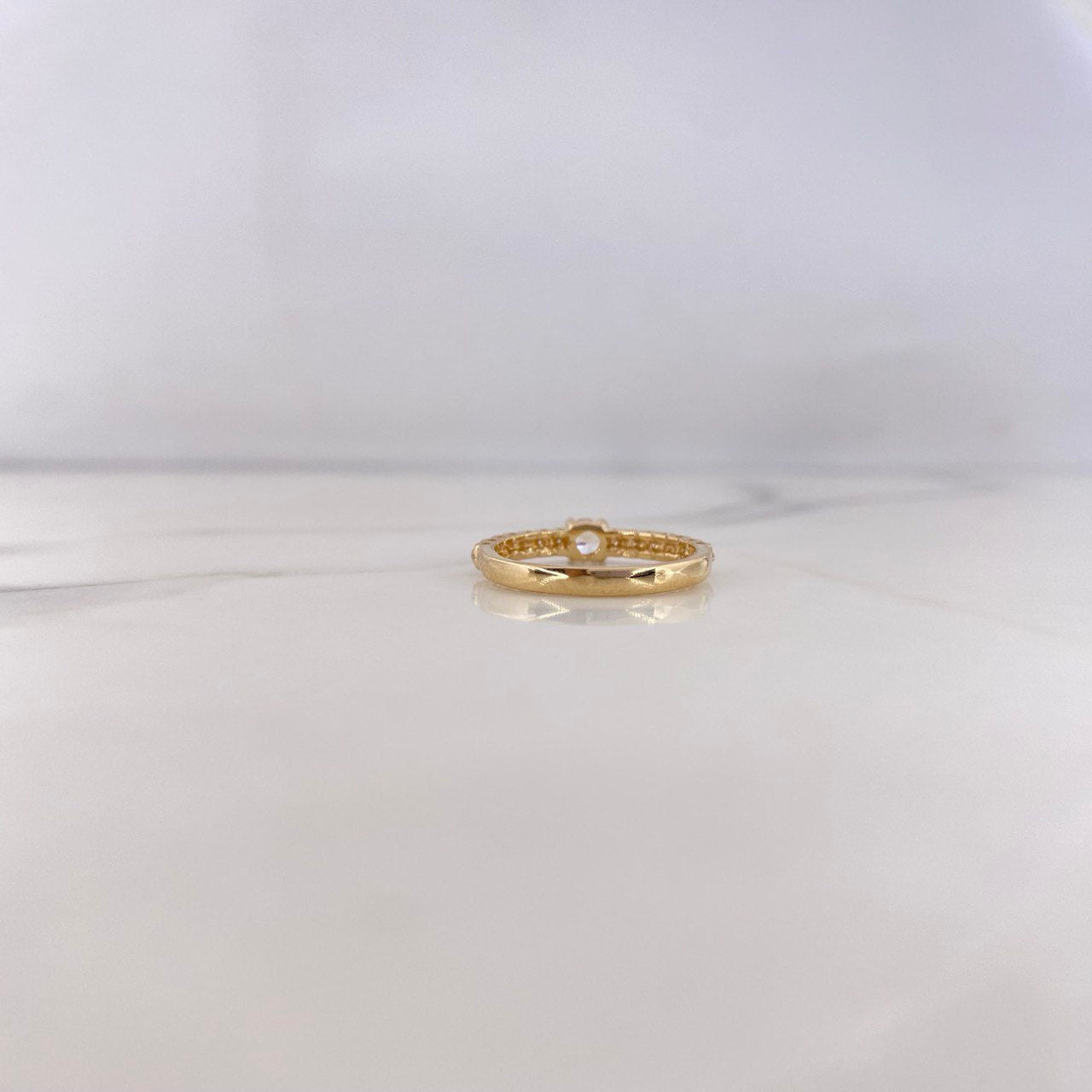 Anillo Solitario Churumbela 2.05gr / T5 3/4 / Circones Blancos Oro Amarillo 18K #