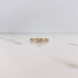 Anillo Solitario Cajon 2.15gr / T7 1/4 / Circones Blancos Oro Amarillo 18K &