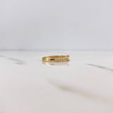 Anillo Solitario Churumbela 2.05gr / T5 1/2 / Circones Blancos Oro Amarillo 18K &