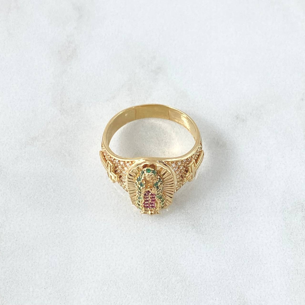 Anillo Virgen Guadalupe Cruces 6.4gr / T7 1/4 / Circones Blancos Verdes Y Fucsias Oro Amarillo 18K