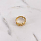 Anillo Lineas Cruzadas 4.4gr / T7 1/4 / Circones Blancos Oro Amarillo 18K $