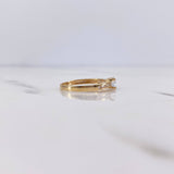 Anillo Solitario Churumbela 1.65gr / T5 3/4 / Circones Blancos Oro Amarillo 18K $