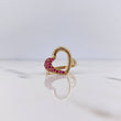 Anillo Silueta Corazon 3.55gr / T7 / Circones Fucsias Oro Amarillo 18K $