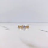 Anillo Solitario Churumbela 2gr / T5 3/4 / Circones Blancos Oro Amarillo 18K $