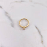 Anillo Solitario Churumbela 1.95gr / T6 1/2 / Circones Blancos Oro Amarillo 18K $