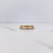 Anillo Linea Y Curvas 2.6gr / T6 1/2 / Circones Blancos Oro Amarillo 18K $